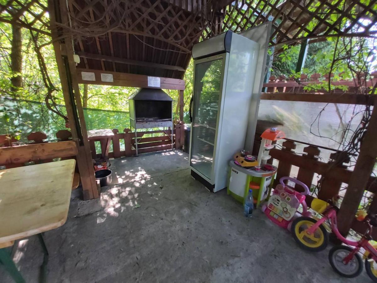 Bungalow Camping Edelweiss - Floare De Colt - Gyopar Rimetea Extérieur photo